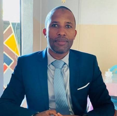 Dr Issa Abdoussalami